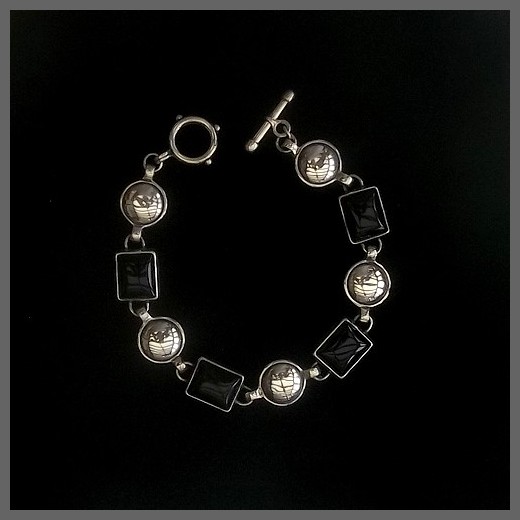 Sterling Silver Bali Bracelet with Rectangular Onyx Stones