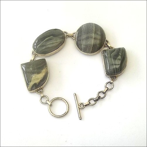 Indian Bracelet with Grey Banded Agate