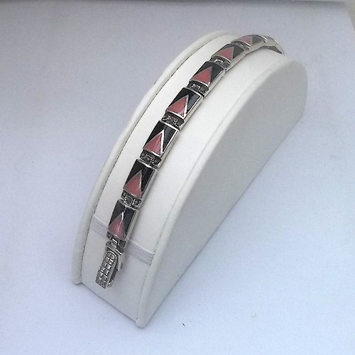 Indian Pink Shell Bracelet with triangle design