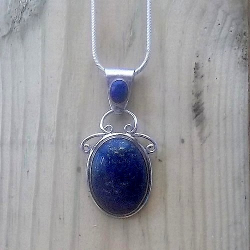 Stylish Indian Lapis Pendant with decoration