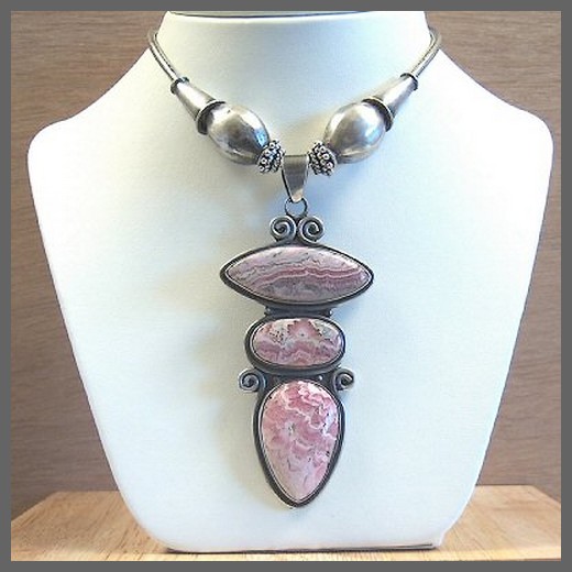Traditional Indian 3 Stone Necklace with Rhodochrosite