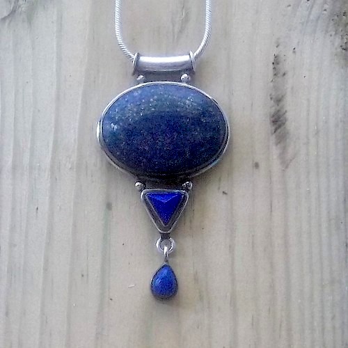Traditional Triple stone Indian Pendant with Lapis